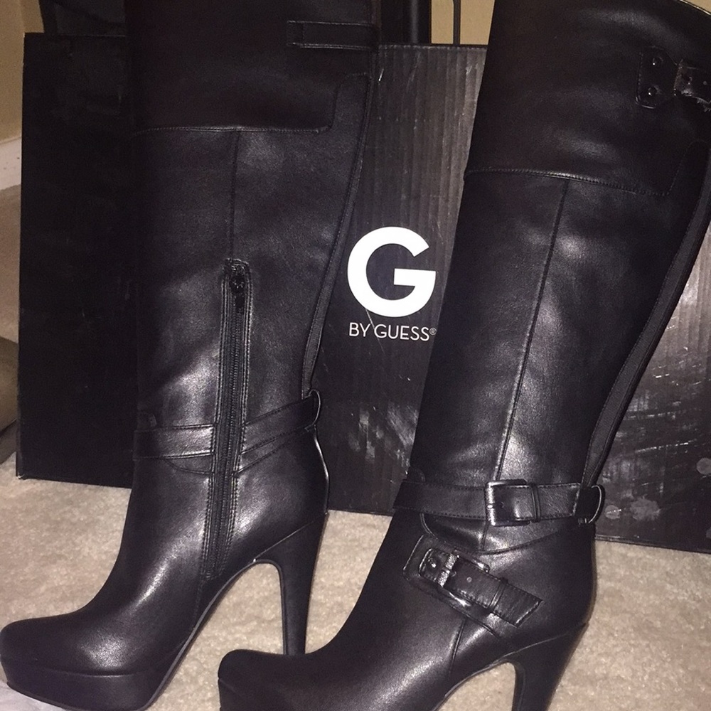 Black boots never worn